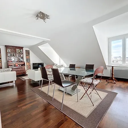 Apartment Duplex T3 Avec Terrasse, Vue Sur Et Wifi - Fr-1-361-566 Granville