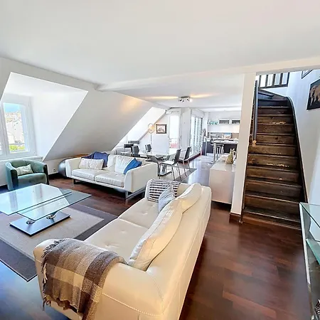 Duplex T3 Avec Terrasse Au Coeur De Granville